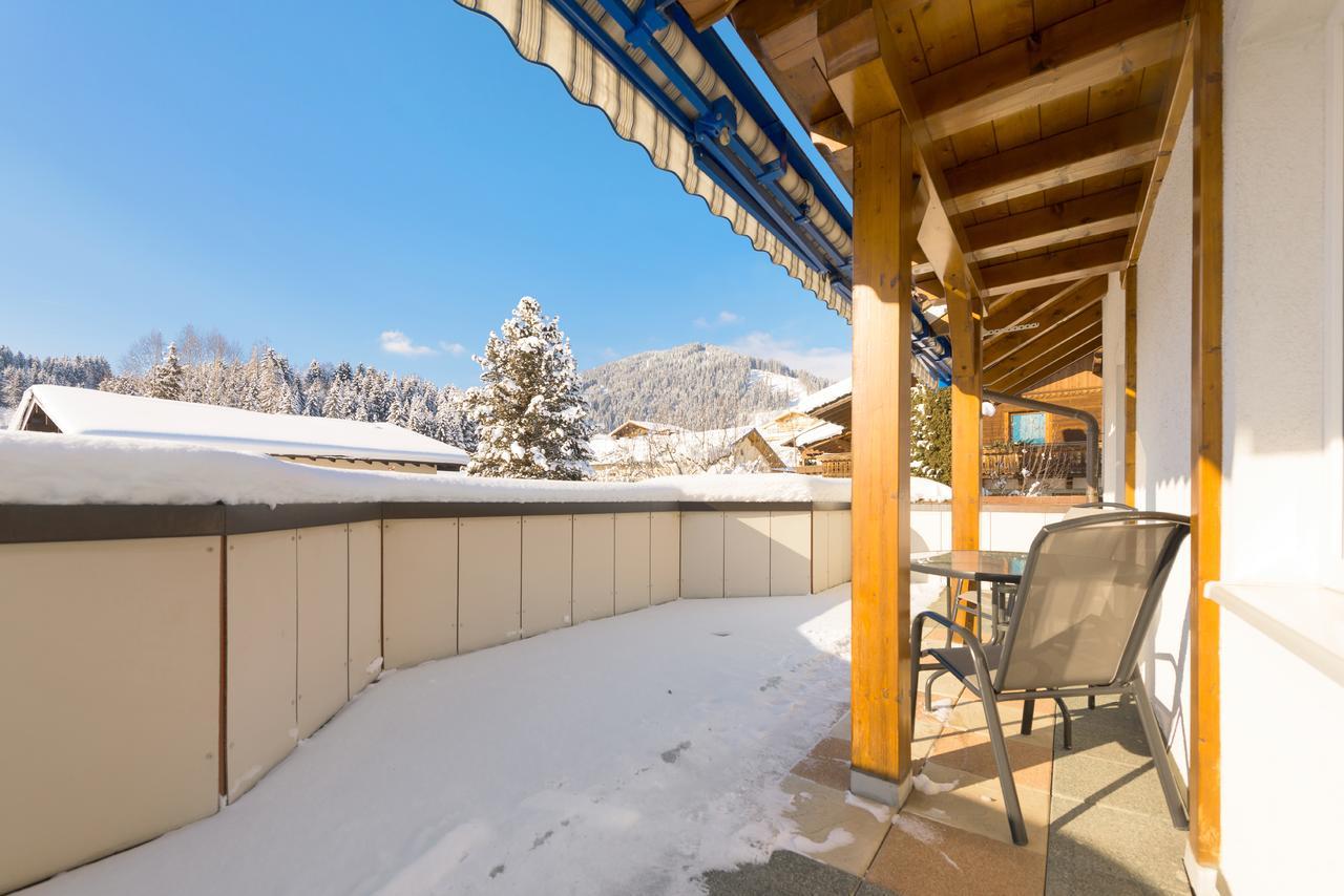 Haus Meneweger Apartment Flachau Exterior photo